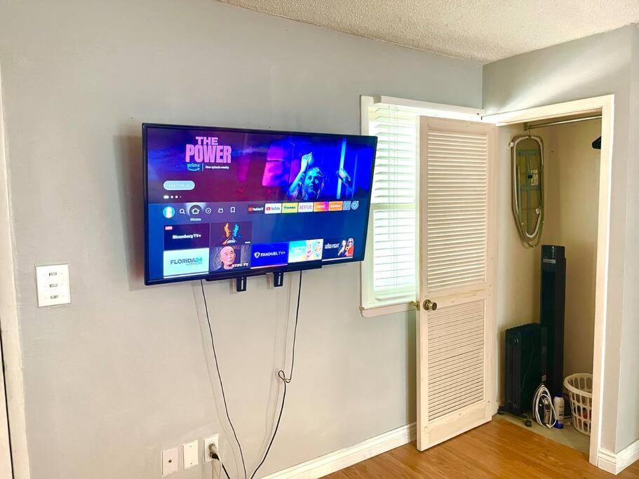 탤러해시 Town & Country Hideaway - 1Br/1Ba, 20 Min Famu/Fsu 아파트 외부 사진